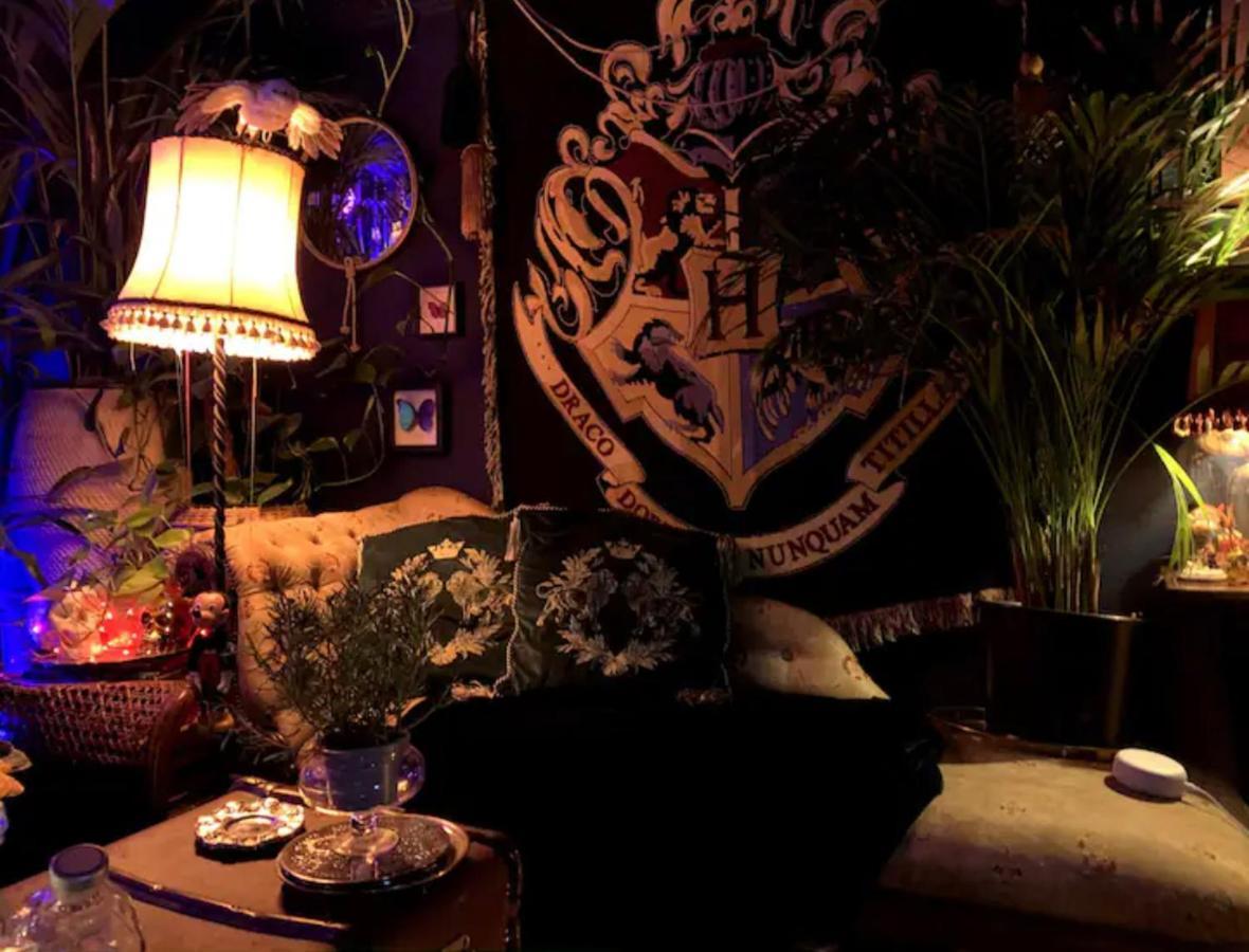 Magical Wizardry Flat In Central London Kültér fotó